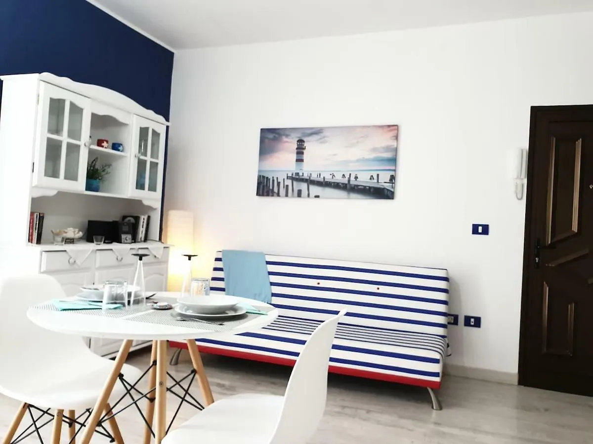 Casa Azul Only 200 Meters To The Beach, Free Wifi, Balcony Apartment Arona  Arona (Tenerife)