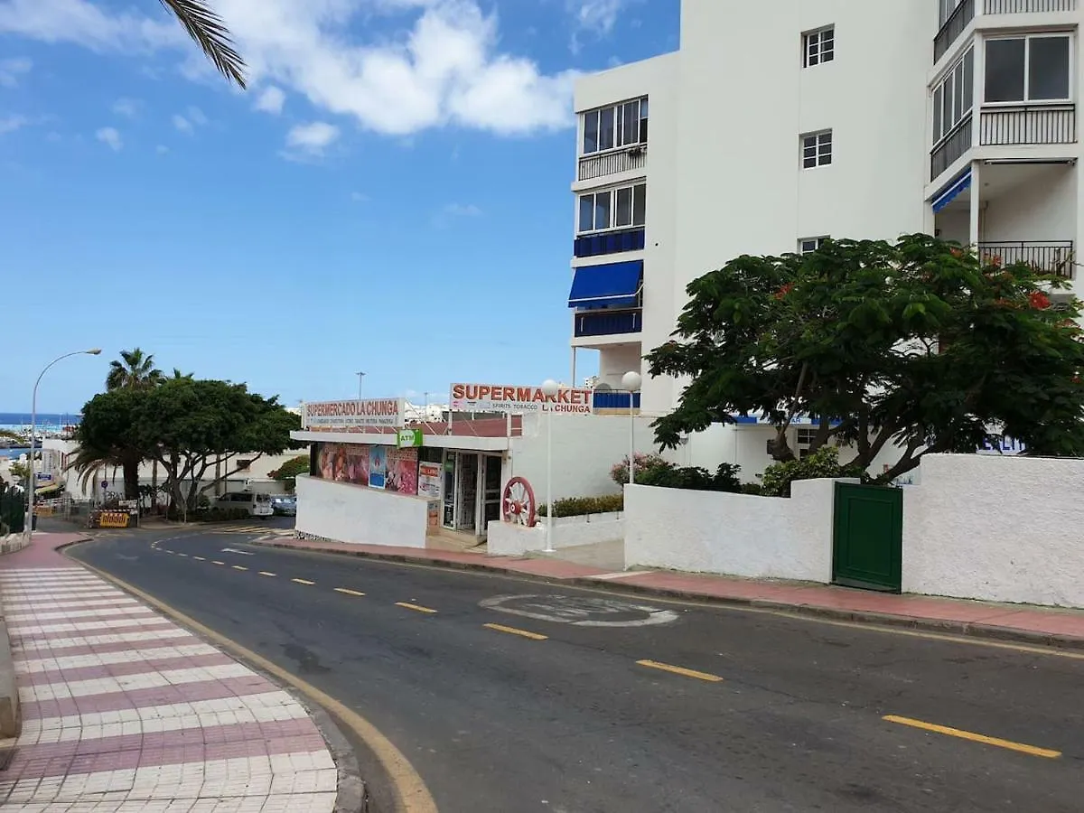 Casa Azul Only 200 Meters To The Beach, Free Wifi, Balcony Apartment Arona  0*, Arona (Tenerife)