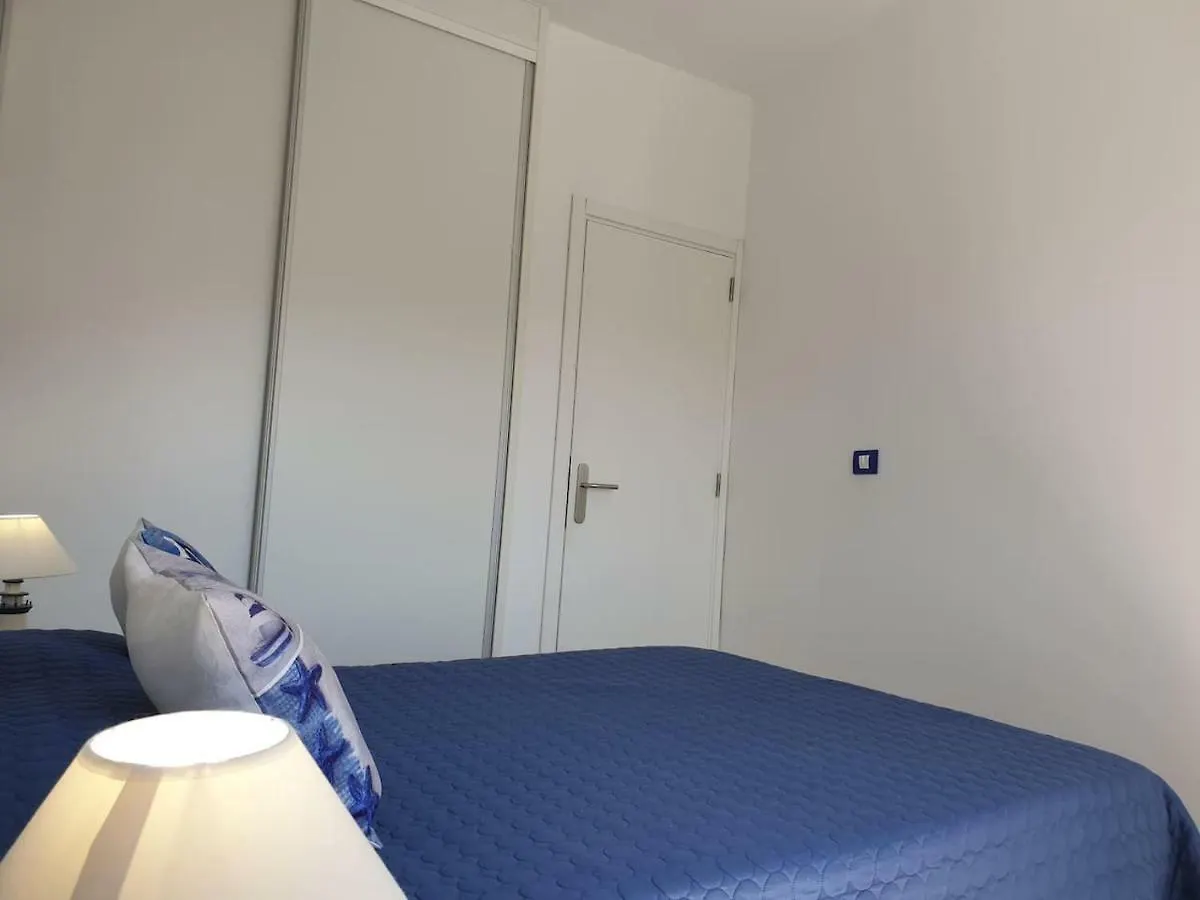 Casa Azul Only 200 Meters To The Beach, Free Wifi, Balcony Apartment Arona  Spain