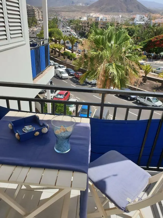 Casa Azul Only 200 Meters To The Beach, Free Wifi, Balcony Apartment Arona