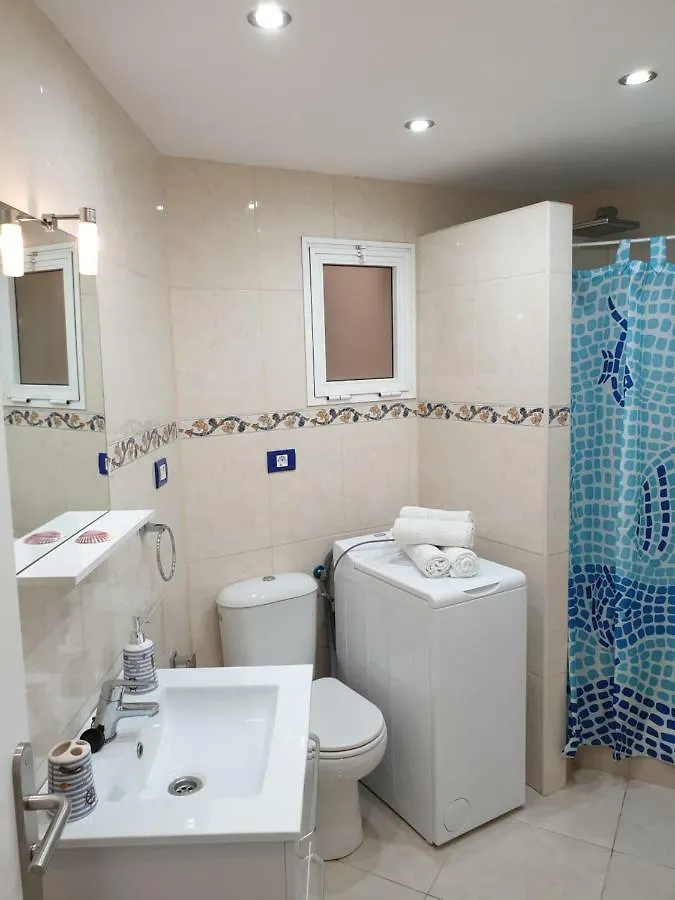 Appartement Casa Azul Only 200 Meters To The Beach, Free Wifi, Balcony à Arona  0*, Arona (Tenerife)