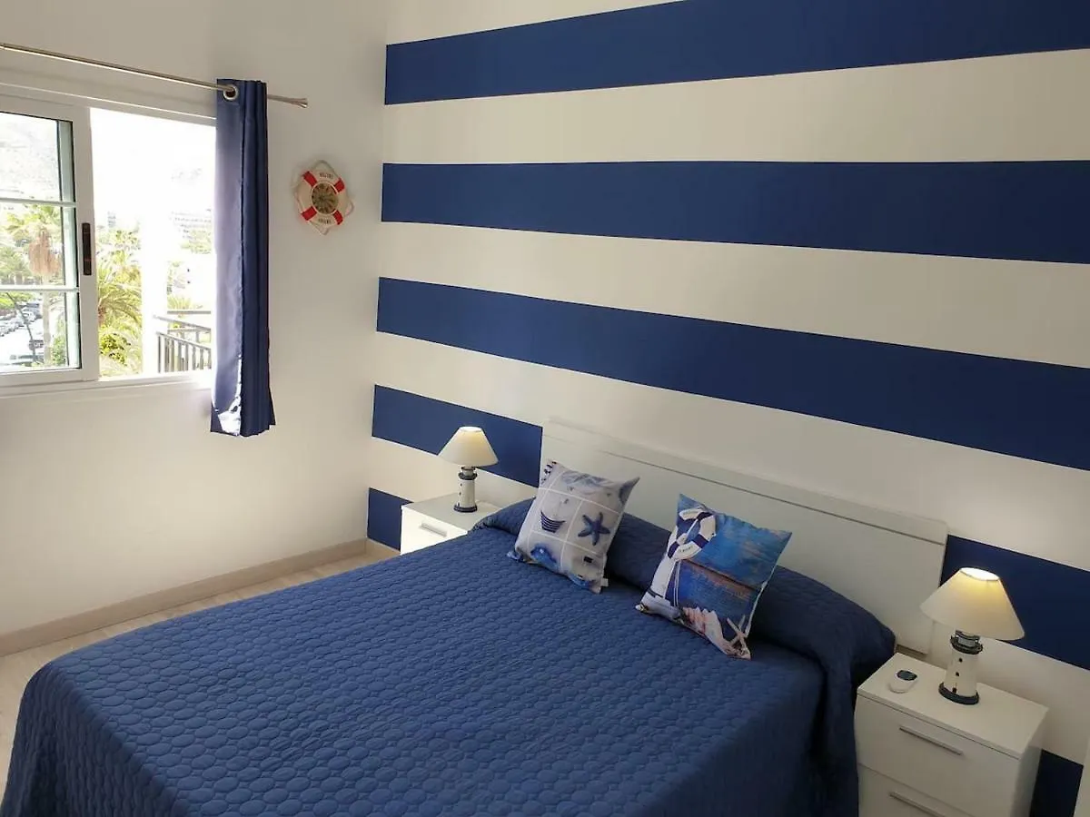 Casa Azul Only 200 Meters To The Beach, Free Wifi, Balcony Apartment Arona  Spain